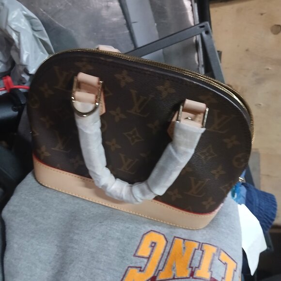 Handbag - Picture 1 of 1